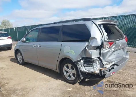 2013 Toyota Sienna Le V6 8 Passenger from USA, damaged, VIN 5TDKK3DC5DS353927